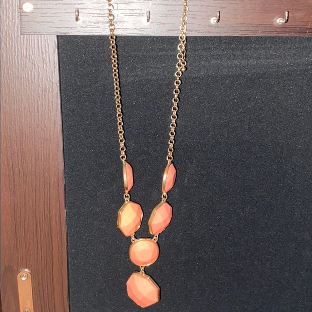Beautiful necklace!
